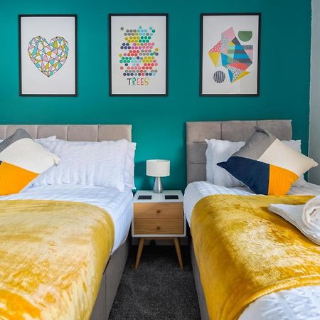 Rookwood House - Spacious Home With Free Parking - Short Stay Leeds Leeds  Kültér fotó