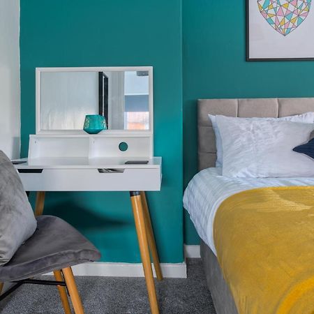 Rookwood House - Spacious Home With Free Parking - Short Stay Leeds Leeds  Kültér fotó