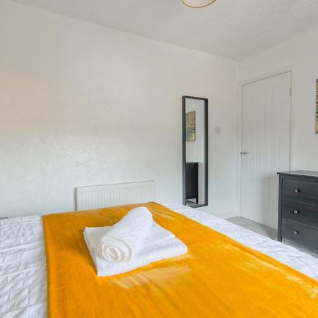 Rookwood House - Spacious Home With Free Parking - Short Stay Leeds Leeds  Kültér fotó