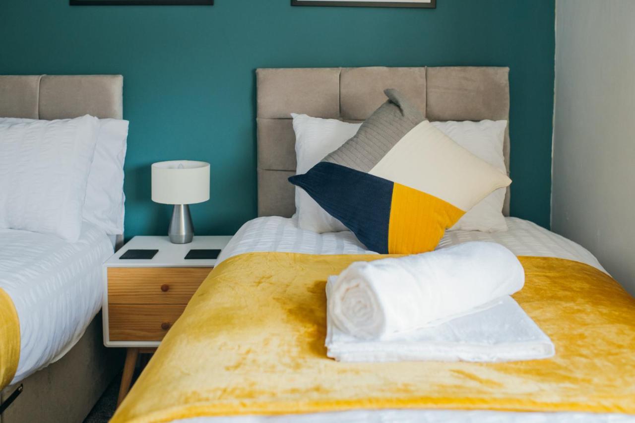 Rookwood House - Spacious Home With Free Parking - Short Stay Leeds Leeds  Kültér fotó
